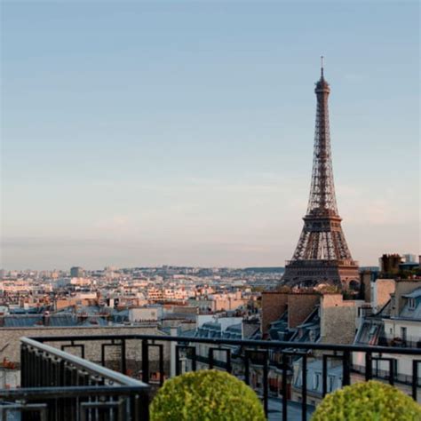 Floating Luxury: The Oberoi Vrinda, Luxury Kerala Cruiser