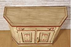 credenza tirolese credenza scantonata di piccole dimensioni decorata nello credenza tirolese credenza scantonata di piccole dimensioni decorata nello