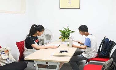 湖南省衡阳县第四中学2019-2020学年高二英语上学期10月月考试题（重点班）