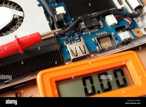 New vs Broken Computer 的图像结果