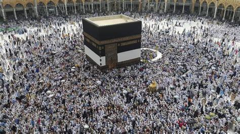 Detienen a un hombre en Arabia Saudí por realizar la peregrinación a La ...