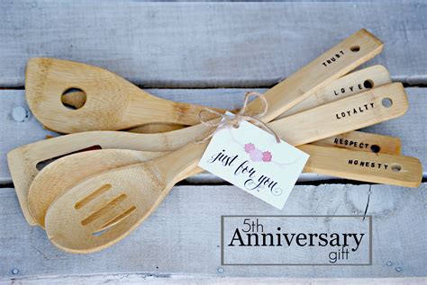 Five Year Anniversary Gifts