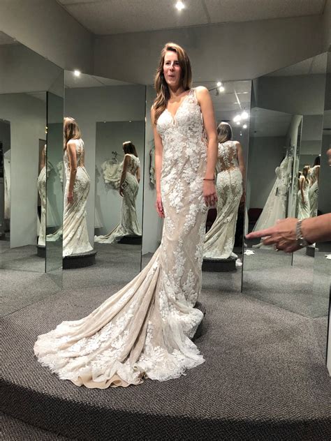 Stella York 6933 New Wedding Dress Save 27% - Stillwhite