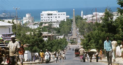 1013-非洲 索马里50先令 - 邻国钱 - 园地拍卖