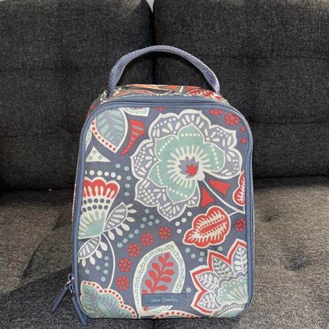 vera bradley lunch box has some discoloration/stains - Depop