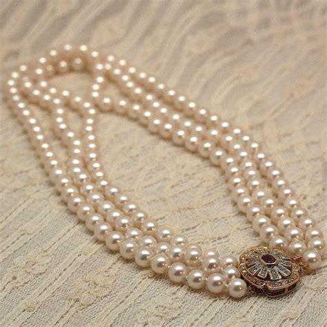 The history of pearls: one of nature
