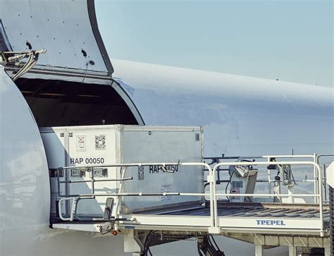 Jettainer: cool&fly
