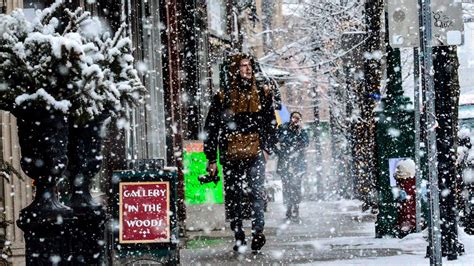 ‘Bomb cyclone’ forecasted to bring heavy snow, blizzard conditions and dangerous travel