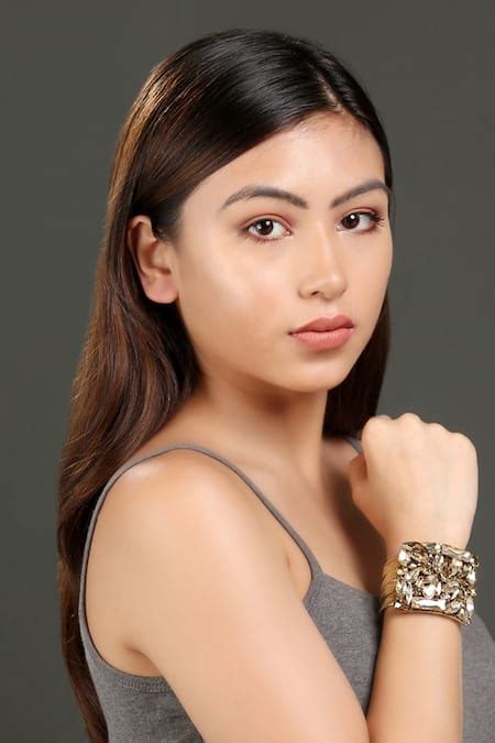 Buy Women's Designer Jewellery Collection at Aza Fashions