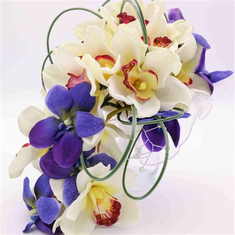 Orchid Bouquet 14 Gorgeous Modern Wedding Bouquet Ideas | By Bride