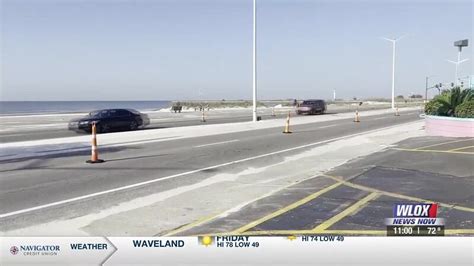 One killed after rollover wreck on I-10 in Harrison County