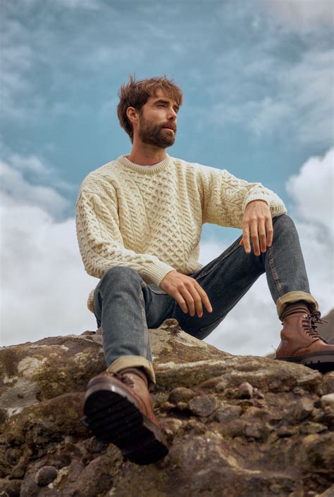 Inisheer Aran Wool Mens Sweater | Cream | Aran Woollen Mills