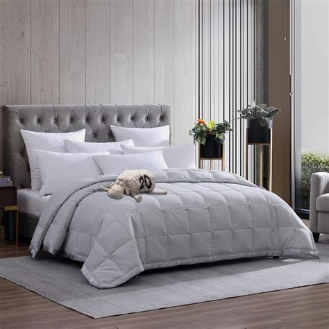 Amazon.com: Serta Soft Lightweight Down Blanket,650 Fill Power ...