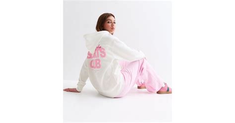 Girls White Oversized Los Angeles Slogan Hoodie | New Look