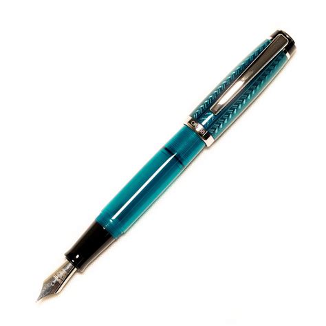Opus 88 Opera Fountain Pen Green Arrow – The Pen World