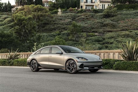 Hyundai sous-estime Tesla avec les prix de location d'Ioniq 5 et d ...