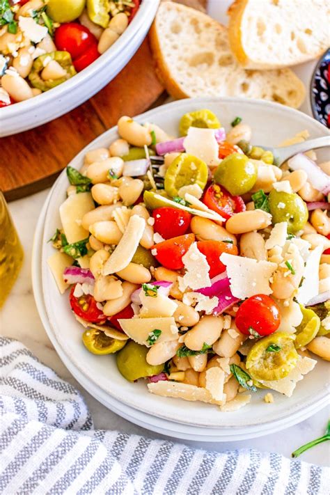 Italian White Bean Salad - xoxoBella