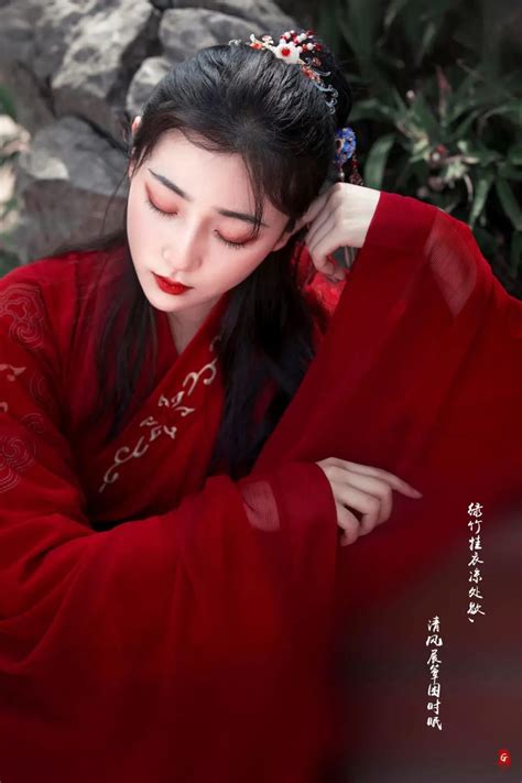 中国汉服美女古典写真jpg格式图片下载_熊猫办公