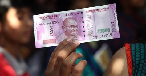 It's 'Bazaar' Not 'Hazaar' On New Rs 2000 Note, Say Scholars Marking ...