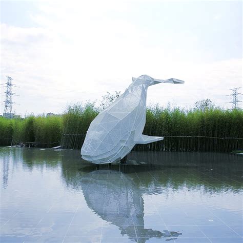 园林大型不锈钢镂空鲸鱼雕塑 - 方圳玻璃钢