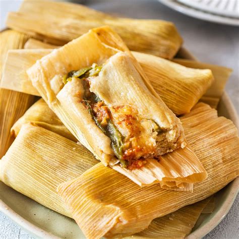 Tamales de Rajas | Mexican Cheese and Peppers Tamales - Maricruz Avalos ...