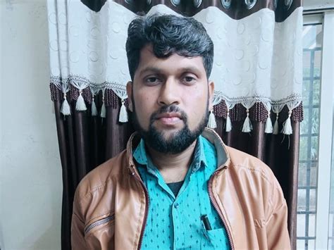 Revenue Talati and computer operator caught taking bribe of ₹1500 for ...