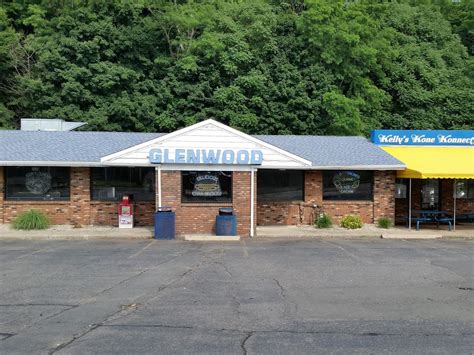 Glenwood Drive-In - Hamden, CT | Review & What to Eat
