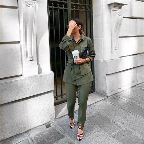 How To Style Black Shoes With Khaki Outfits For Ladies - KAYNULI ...