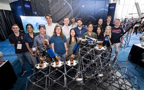 NASA Robotics 的图像结果