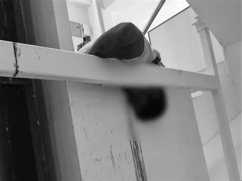 Man dies as head gets stuck between lift and angle; Body handed over to ...