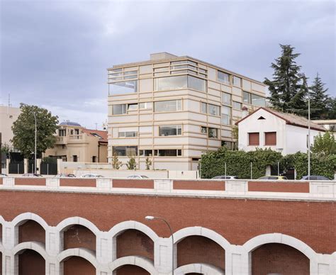 Shelves En Espanol Es at Hazel Peterson blog