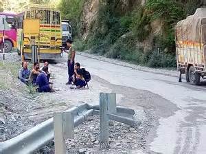 Himachal Pradesh eyes toll reforms to raise revenue; Mukesh Agnihotri ...