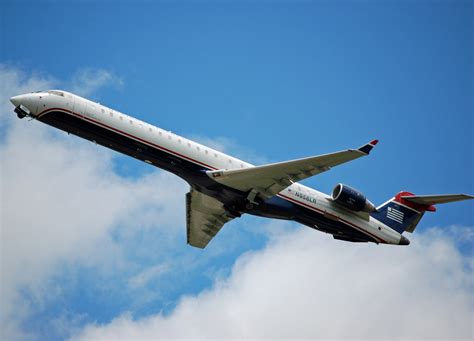 CRJ-900 flying | Delta News Hub