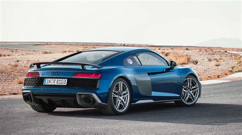 Photo Comparison: 2020 Audi R8 vs. 2015 Audi R8 - autoevolution