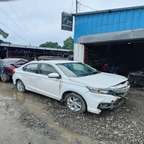 Honda Amaze spare parts | Buy used spare parts | Partfinder India