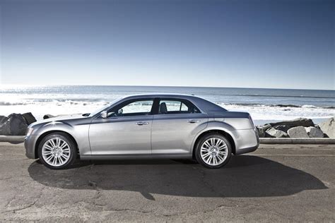 2013 Chrysler 300 Glacier Edition
