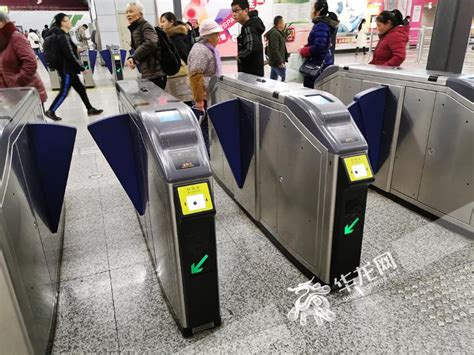 重庆轨交5号线、10号线今日14时开通试运营
