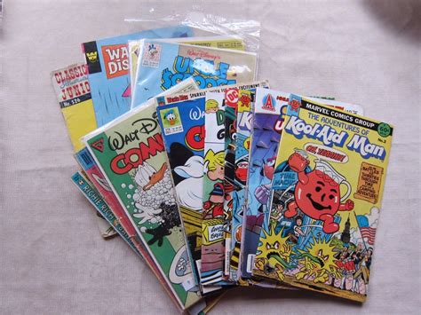 comicsvalue.com - Lot of 16 Old Comics Walt Disney Scooby Do Donald ...