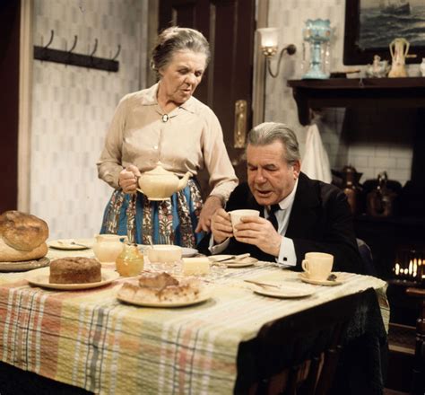 In Loving Memory Show 的图像结果