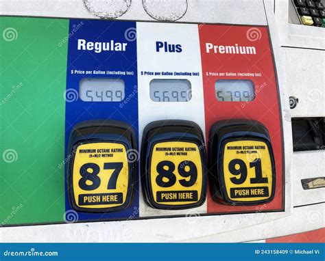 The Average Gasoline Price in California Surpassed 5 Dollars Per Gallon ...
