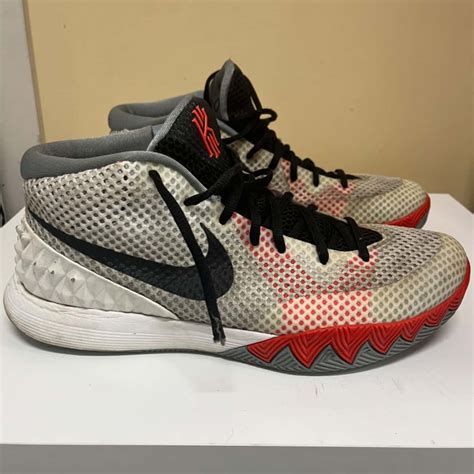 Nike Kyrie Irving Mens Basketball Shoes Size 11.5 Black / Grey / Orange (s)