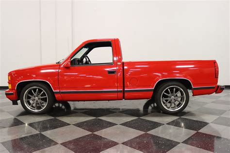 1990 Chevrolet Silverado | Classic Cars for Sale - Streetside Classics