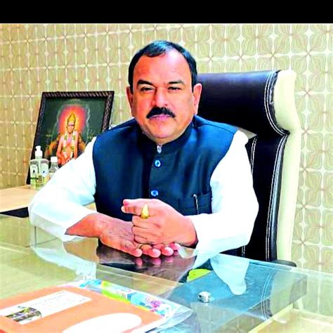 Latest Marathi News | मुख्यमंत्री अचानक आल्याने वेगळा अर्थ काढला गेला ...