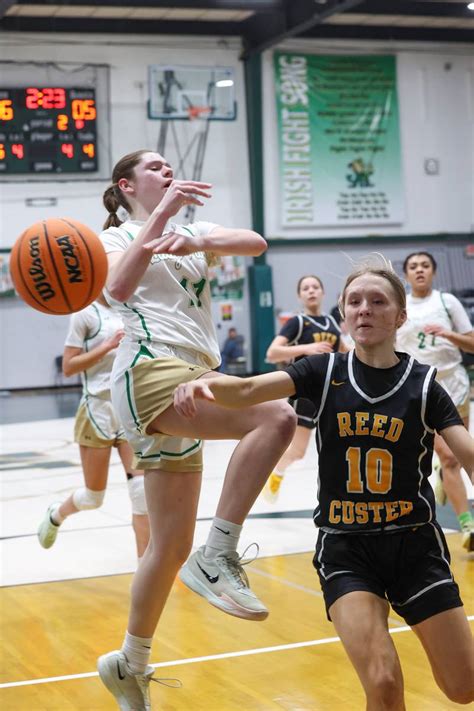 Defensive-minded Bishop McNamara downs Reed-Custer in regional ...