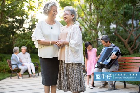 解决老人生活障碍，实现养老全面防护，适老化改造走向生活新方向|养老|老人|家具_新浪新闻