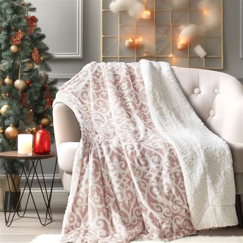 Mainstays Green Pine Tree Sherpa Throw Blanket, 50"x60" - Walmart.com