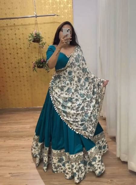 Green Bridal Lehenga - Buy Green Bridal Lehenga online at Best Prices ...