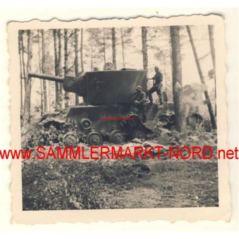 Russischer Panzer KW 1, Sammlermarkt-Nord, militärische Antiquitäten ...