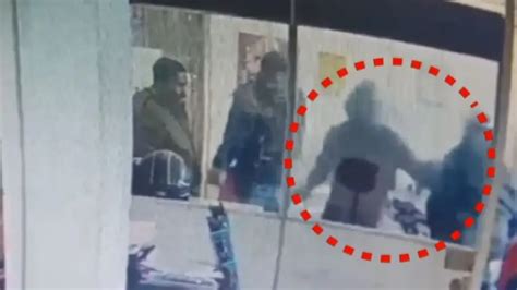 Robbery bid on gold loan firm foiled by siren warning in Baripada ...