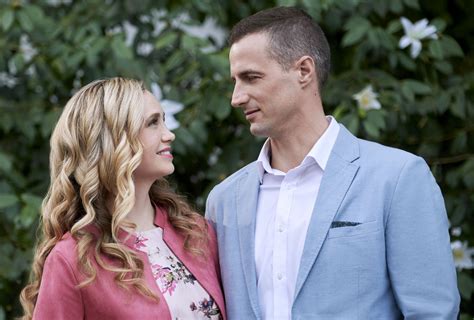 ‘Easter Under Wraps’ Hallmark Movie Premiere: Cast, Trailer, Air Date ...